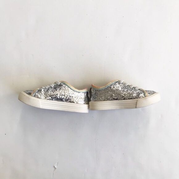 Oshkosh sliver glitter slip on sneakers EUC size 5 - Picture 2 of 7
